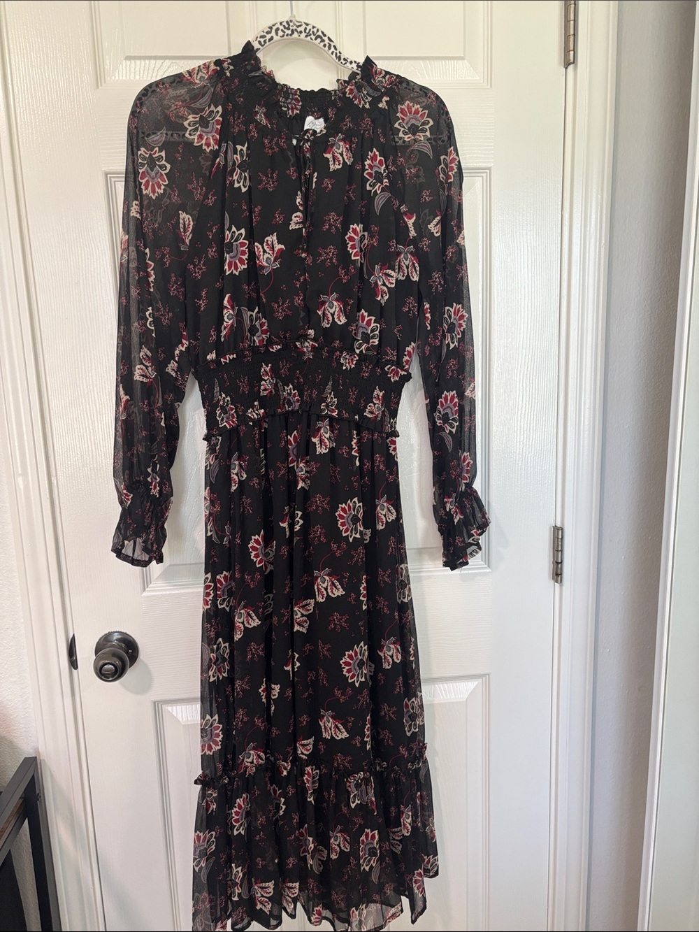 Black Floral Long Sleeve Midi Dress - Sz L